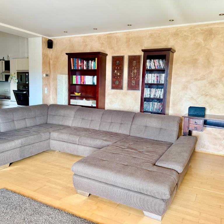 Apartmenthotel Karawankenblick - Free Parking - Apartment mit 3 Schlafzimmern und Meerblick - 16