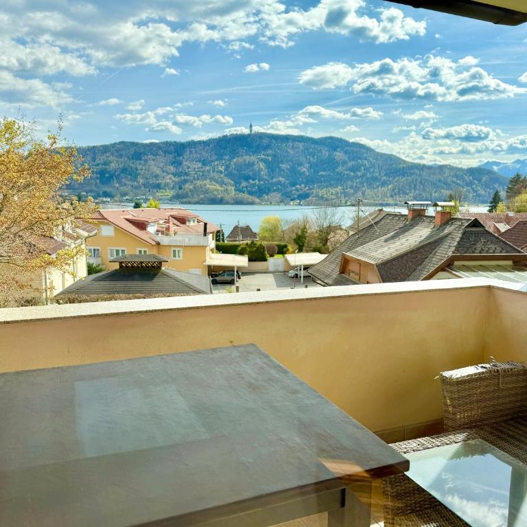 Apartmenthotel Karawankenblick - Free Parking - Apartment mit 3 Schlafzimmern und Meerblick - 15