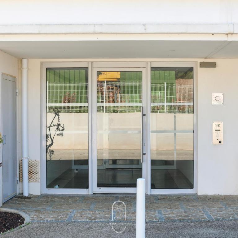 Au bout de la rue la Mer- T3 Jardin Piscine PARKING WIFI BY HC - Appartement 2 Chambres - 10