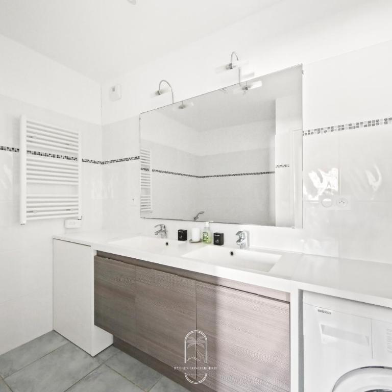 Au bout de la rue la Mer- T3 Jardin Piscine PARKING WIFI BY HC - Appartement 2 Chambres - 19
