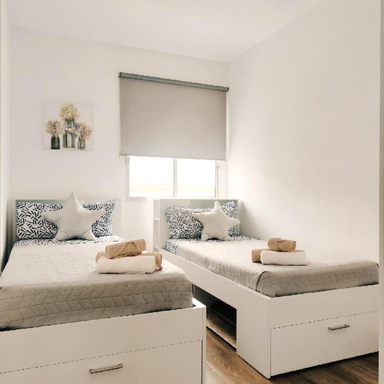 Escapada Deluxe con Wifi 2 Hab 2 Baños con Cocina & SmartTV cerca de Todo - Apartamento Familiar de 2 dormitorios - 13