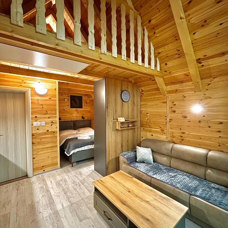 Eternum Glamping - Two-Bedroom House - 11