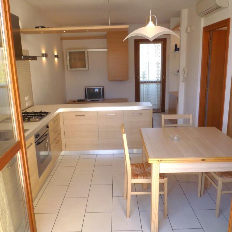 I TULIPANI - Appartamento con 2 Camere da Letto e Balcone - 11