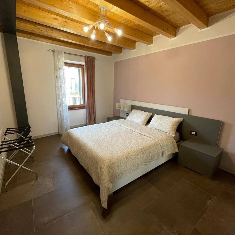 Dimora Rosso San Zeno - Wifi veloce e adatto per famiglie - Appartamento con 2 Camere da Letto - 8