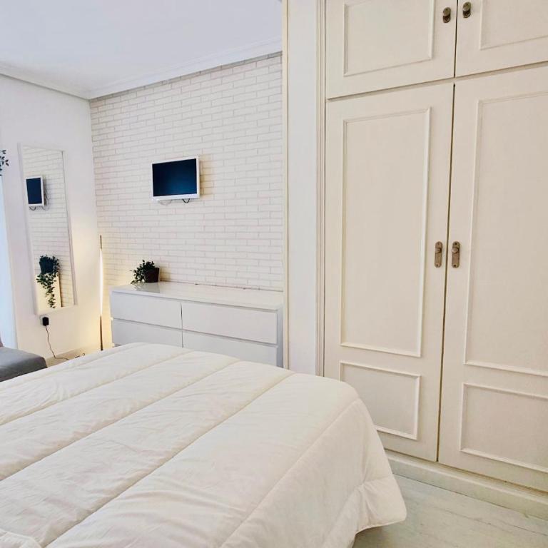 En PLENO CENTRO - Especial para GRUPOS o FAMILIAS - GRAN VÍA - CALLAO - SOL - PLAZA ESPAÑA - Apartamento de 3 dormitorios - 24