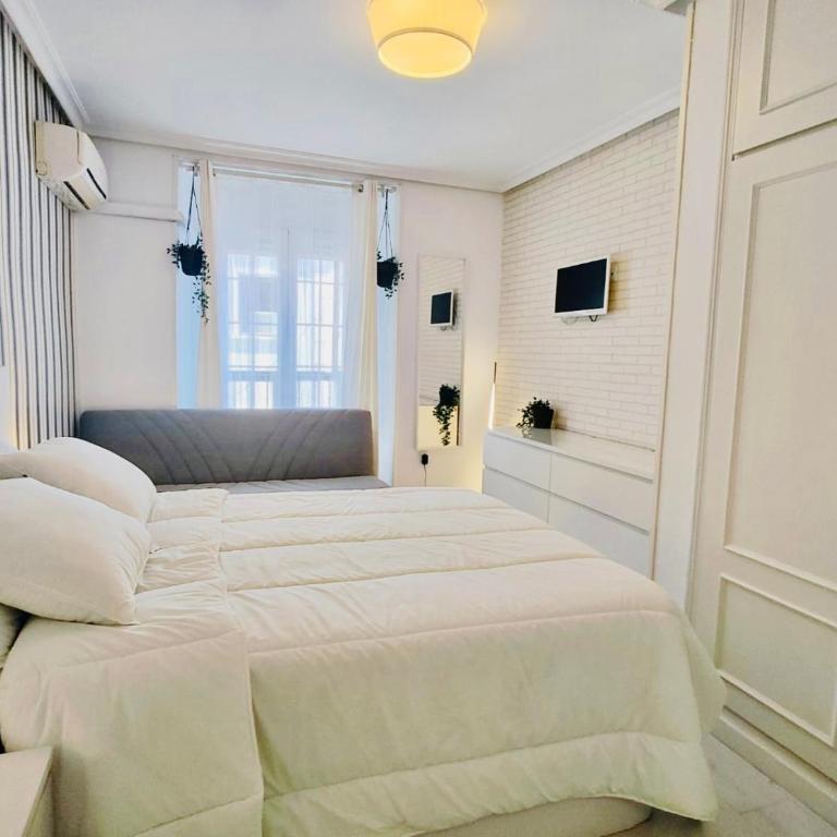 En PLENO CENTRO - Especial para GRUPOS o FAMILIAS - GRAN VÍA - CALLAO - SOL - PLAZA ESPAÑA - Apartamento de 3 dormitorios - 14