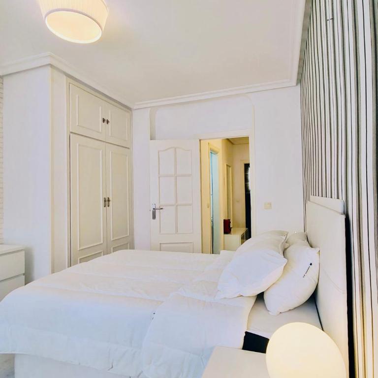 En PLENO CENTRO - Especial para GRUPOS o FAMILIAS - GRAN VÍA - CALLAO - SOL - PLAZA ESPAÑA - Apartamento de 3 dormitorios - 32