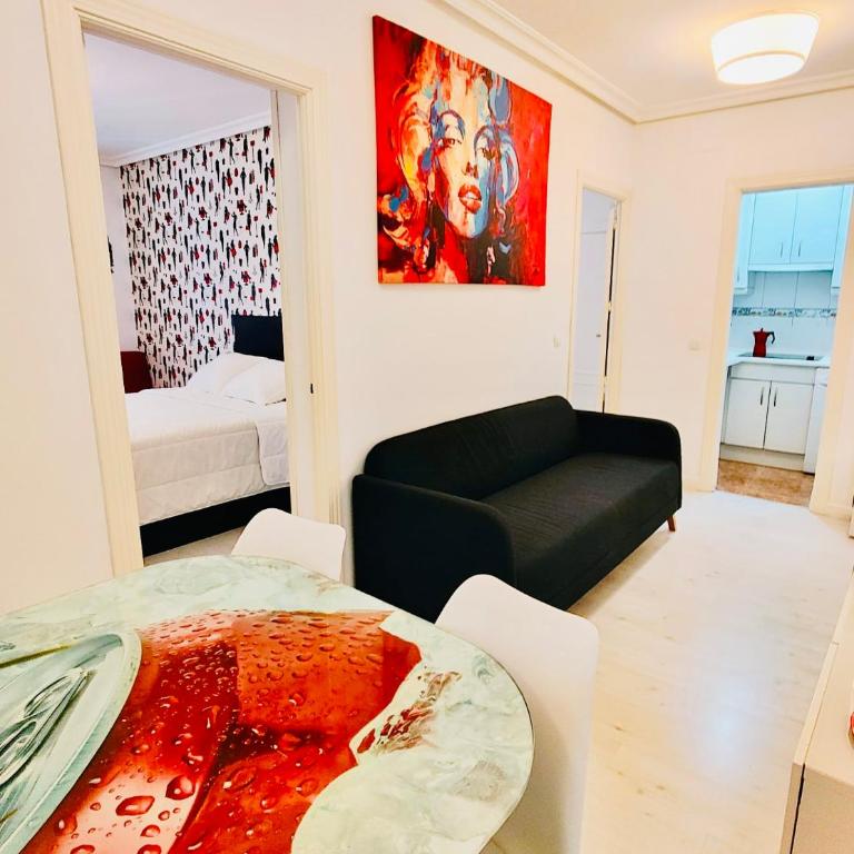 En PLENO CENTRO - Especial para GRUPOS o FAMILIAS - GRAN VÍA - CALLAO - SOL - PLAZA ESPAÑA - Apartamento de 3 dormitorios - 41