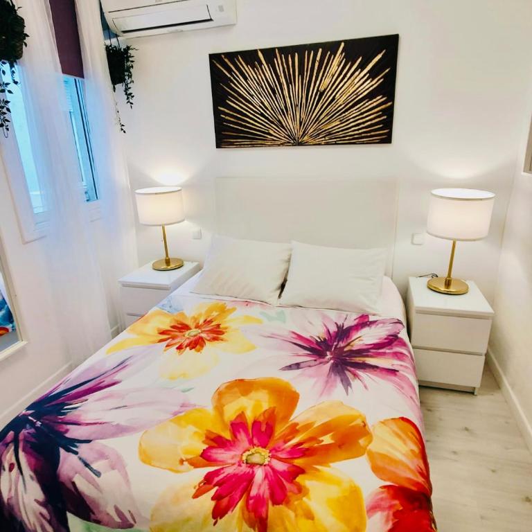 En PLENO CENTRO - Especial para GRUPOS o FAMILIAS - GRAN VÍA - CALLAO - SOL - PLAZA ESPAÑA - Apartamento de 3 dormitorios - 48