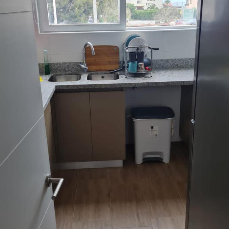 Depto cómodo y amplio en la Serena a 1 cuadra playa 4 Esquinas - Apartamento de 3 dormitorios - 3