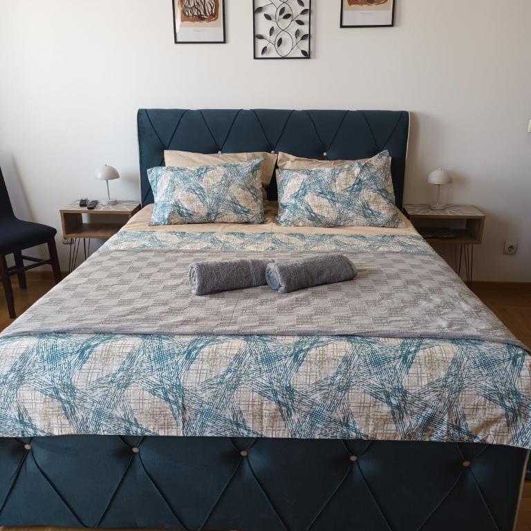 Mama - One-Bedroom Apartment - 9