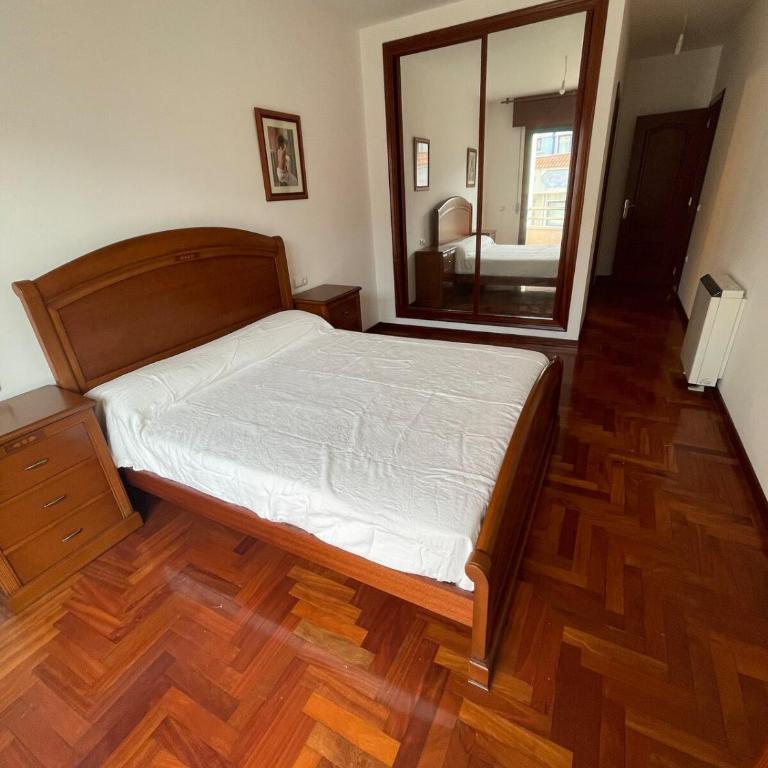 Amplio apartamento a pie de playa y zona recreativa Rua Carburos 2 - Apartment - 11