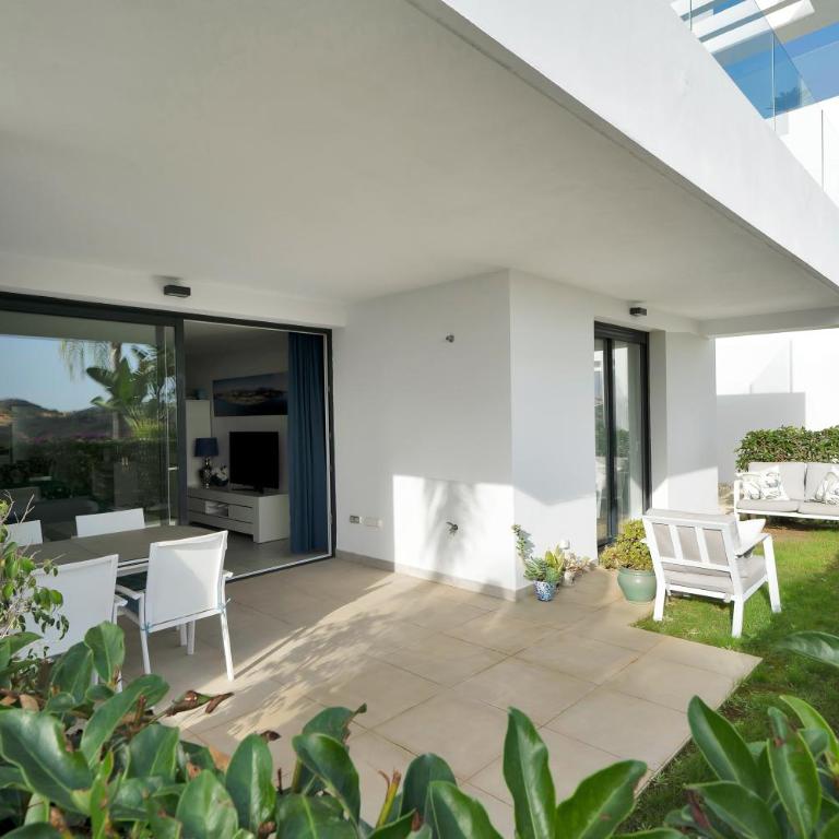 Mijas Tres Caminos - Three-Bedroom Apartment - 17