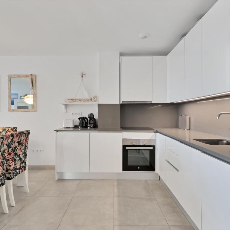 Mijas Tres Caminos - Three-Bedroom Apartment - 15
