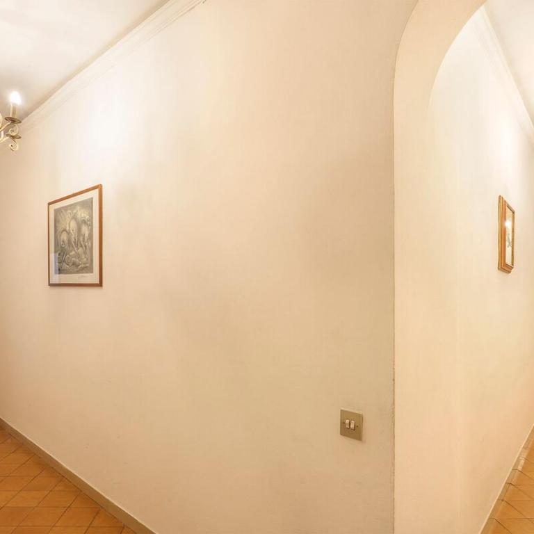 Santa Croce - One-Bedroom Apartment - 6