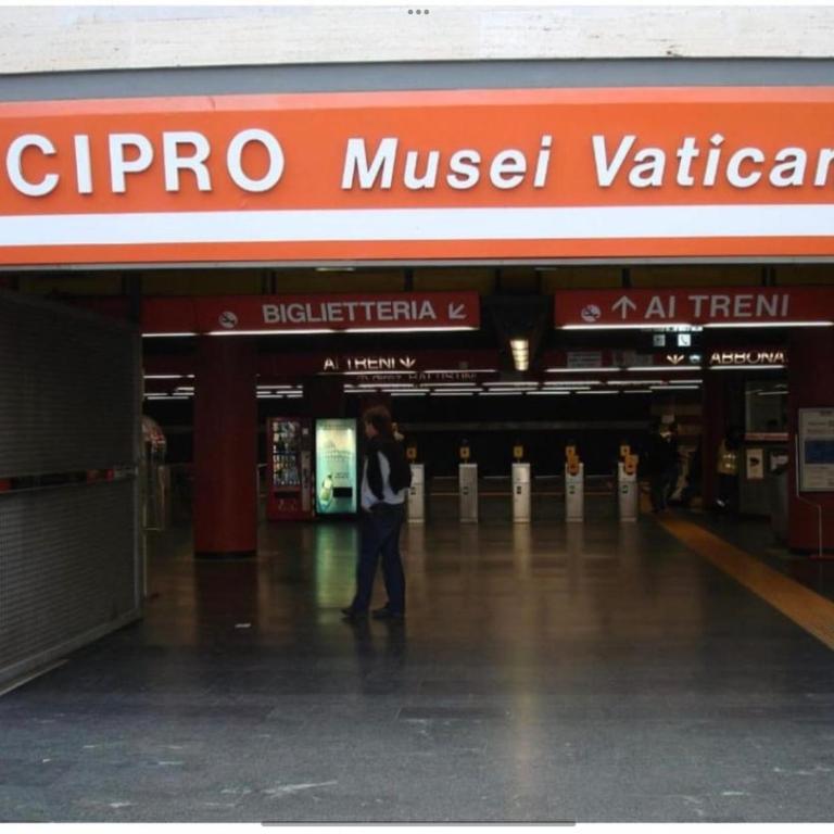 House 5 minutes walk from Vatican Museums - Appartamento con 2 Camere da Letto - 3