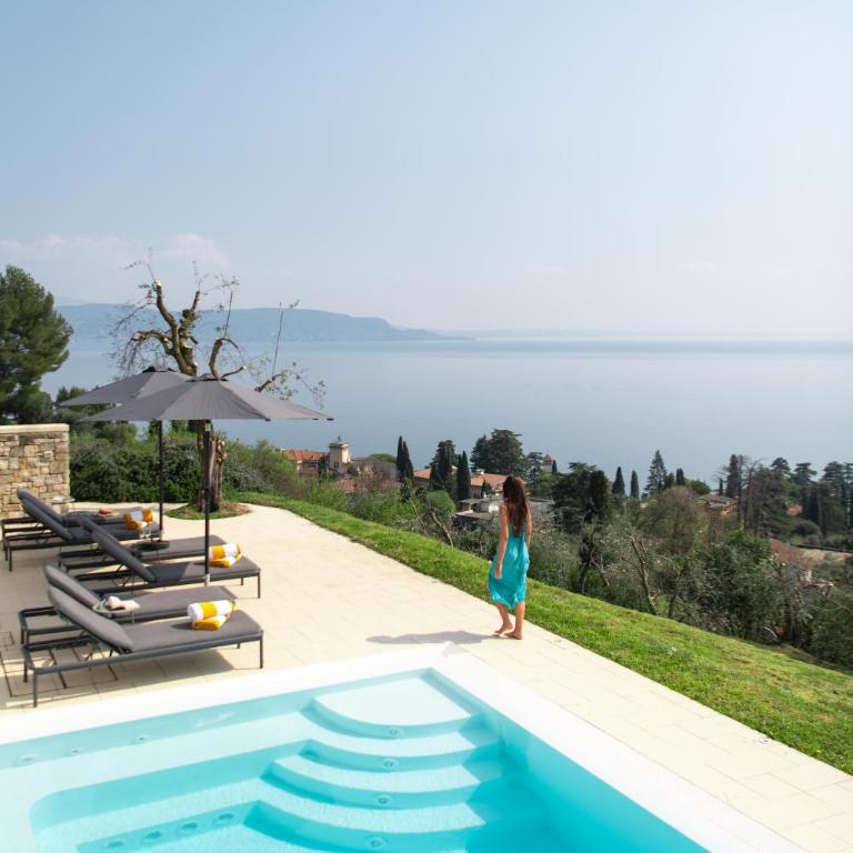 Villa Albachiara, Private Luxury villa with private pool and lake view - Villa - 39