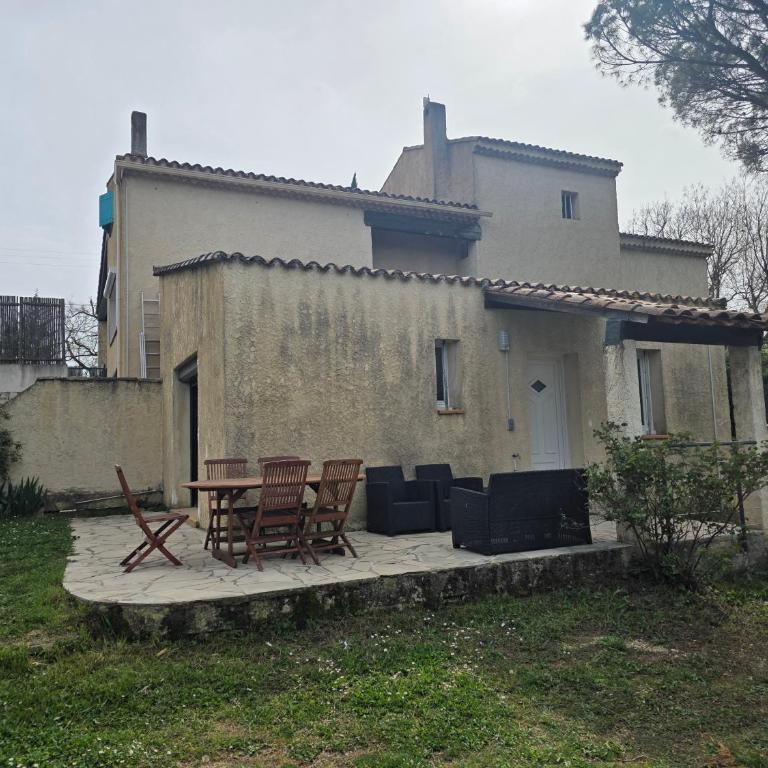Maison à Aix-en-Provence avec grand jardin - Villa de 1 dormitorio - 12
