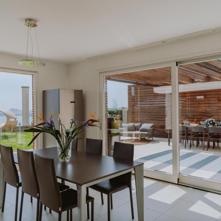 Villa Albachiara, Private Luxury villa with private pool and lake view - Villa - 30