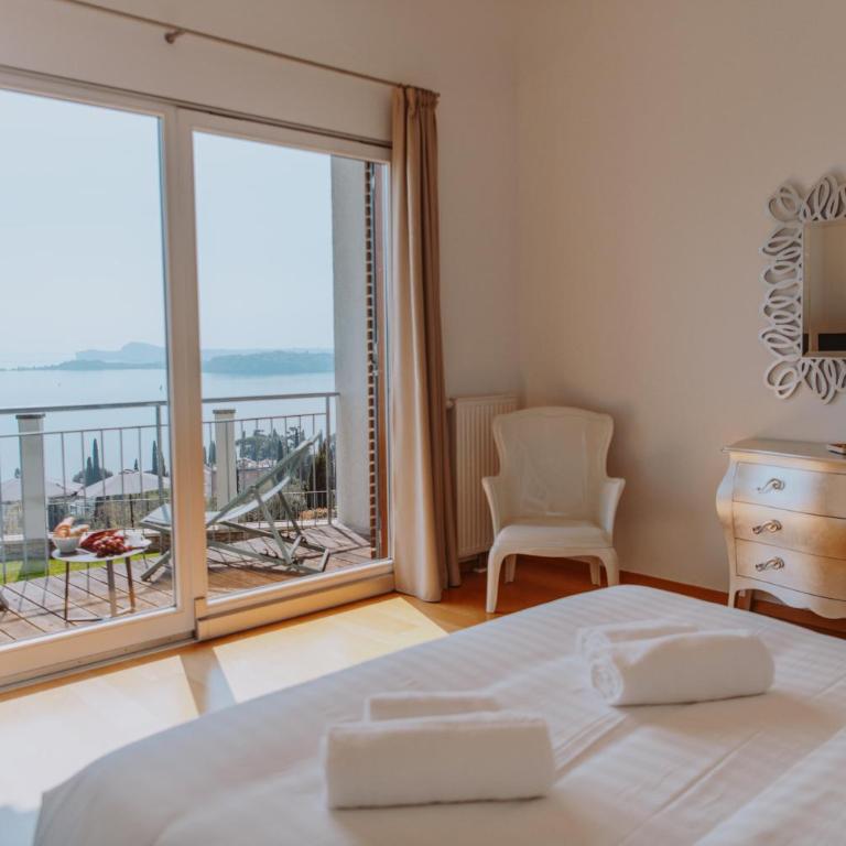 Villa Albachiara, Private Luxury villa with private pool and lake view - Villa - 45