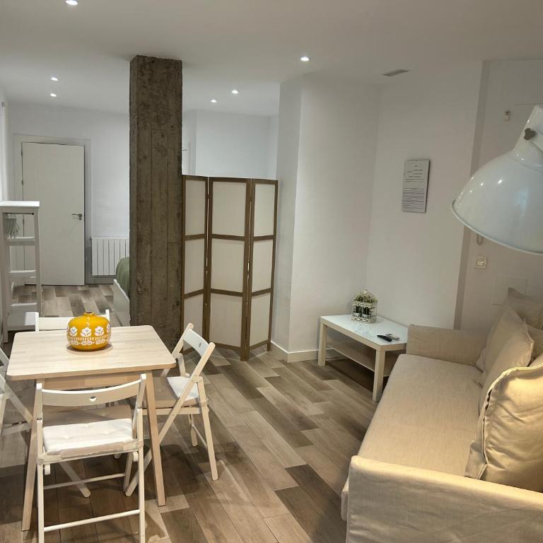 Apartamentos Centro en Recogidas, Granada - Studio with Sofa Bed - 6