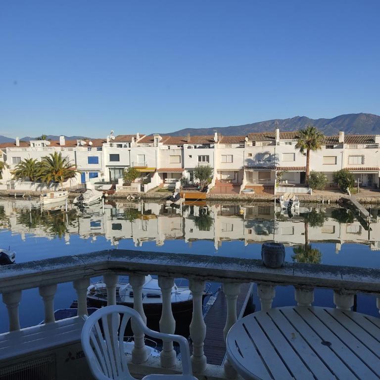 Appartement PORT EMPORDA balcon vue marina barbecue clim wifi - Apartamento de 1 dormitorio con balcón y vistas al agua - 1