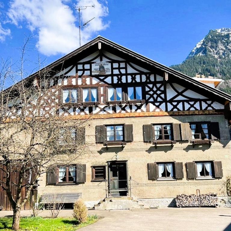 Ferienwohnung Poldi - Annehmlichkeiten von 4-Sterne Familien- und Wellnesshotel Viktoria können mitgenutzt werden - Apartment mit 1 Schlafzimmer - 2