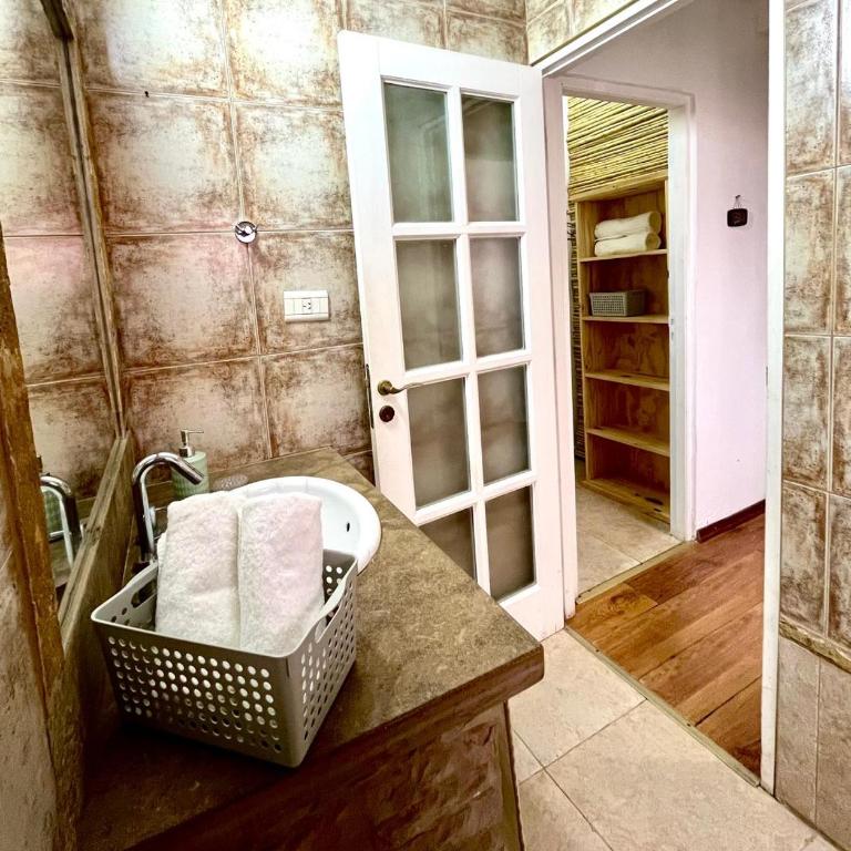 MONOAMBIENTE EQUIPADO FRENTE a LA UNSL - One-Bedroom Apartment - 10