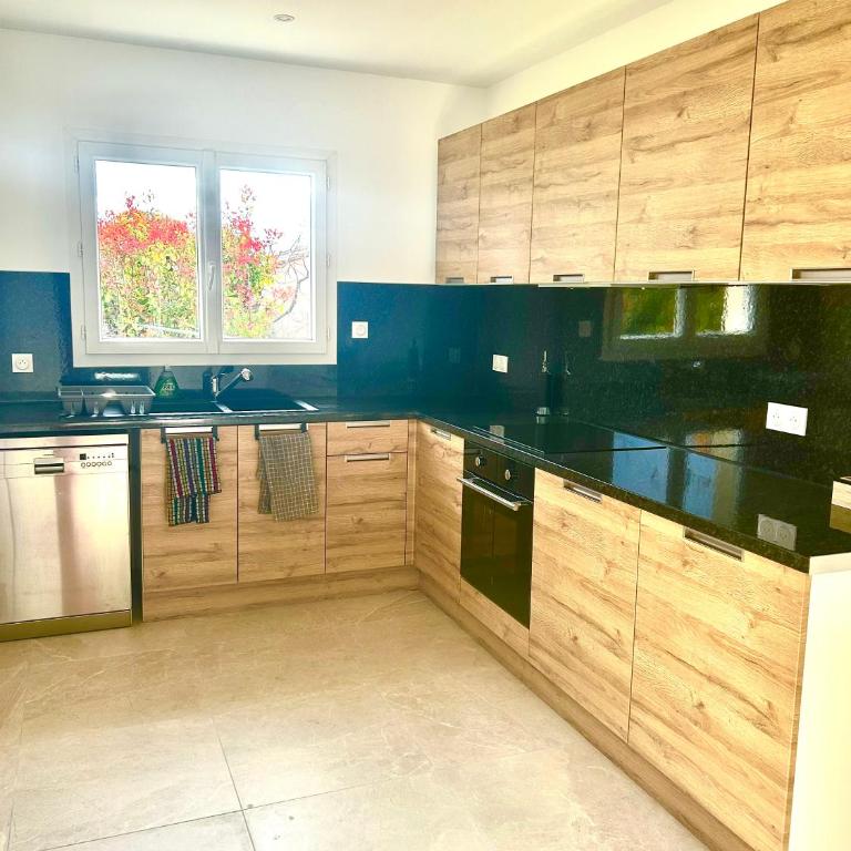Évasion Ventoux, villa spacieuse au cœur de la Provence avec jardin privé et climatisation - Villa 3 Chambres - 6