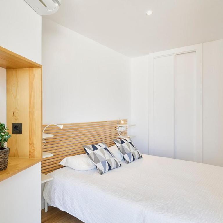 Sun & Stay Apartment - One-Bedroom Apartment - 2