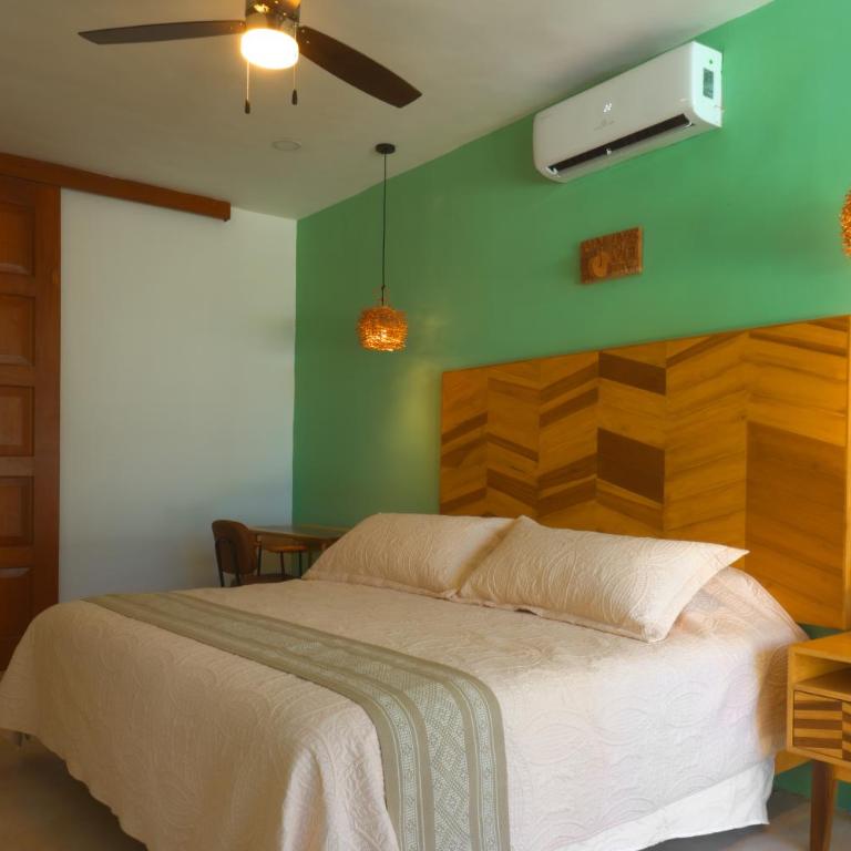 Casa de las Puertas - Two-Bedroom House - 13
