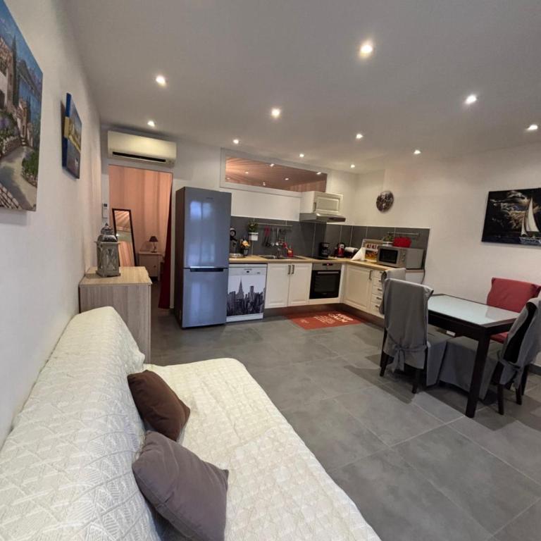 2 pièces dans villa avec piscine & parking -Cannes à 10 mns - Apartamento de 1 dormitorio - 7