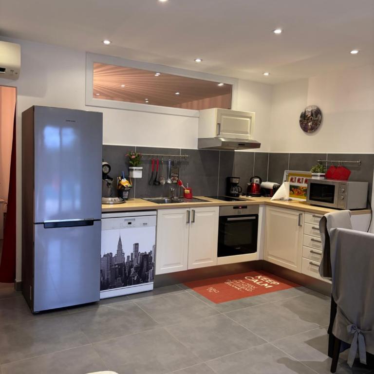 2 pièces dans villa avec piscine & parking -Cannes à 10 mns - Apartamento de 1 dormitorio - 6