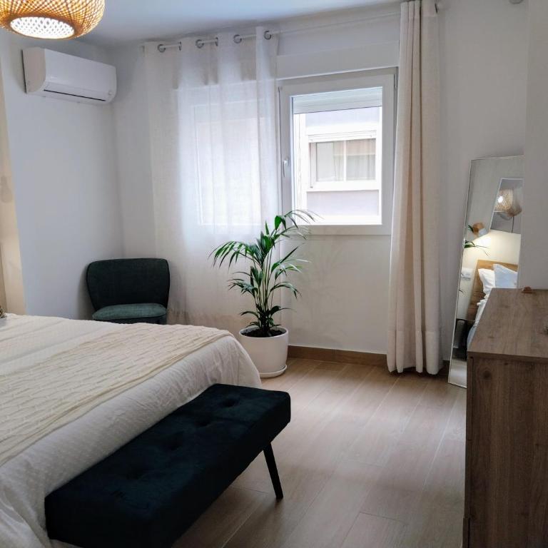 Alojamientos Cayetino, parking gratuito - Two-Bedroom Apartment - 7