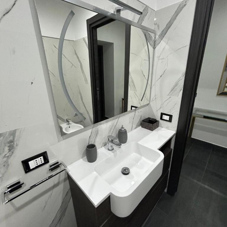 Maisondedesign - Two-Bedroom House - 22