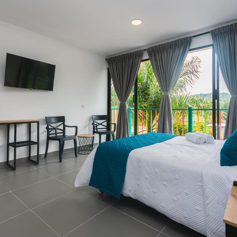 Guatapé Country House Hotel - Habitación Doble con balcón - 5