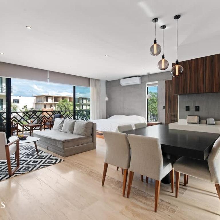Loft Espacioso con Balcón | Cerca de Zona Hotelera - Apartamento - 2
