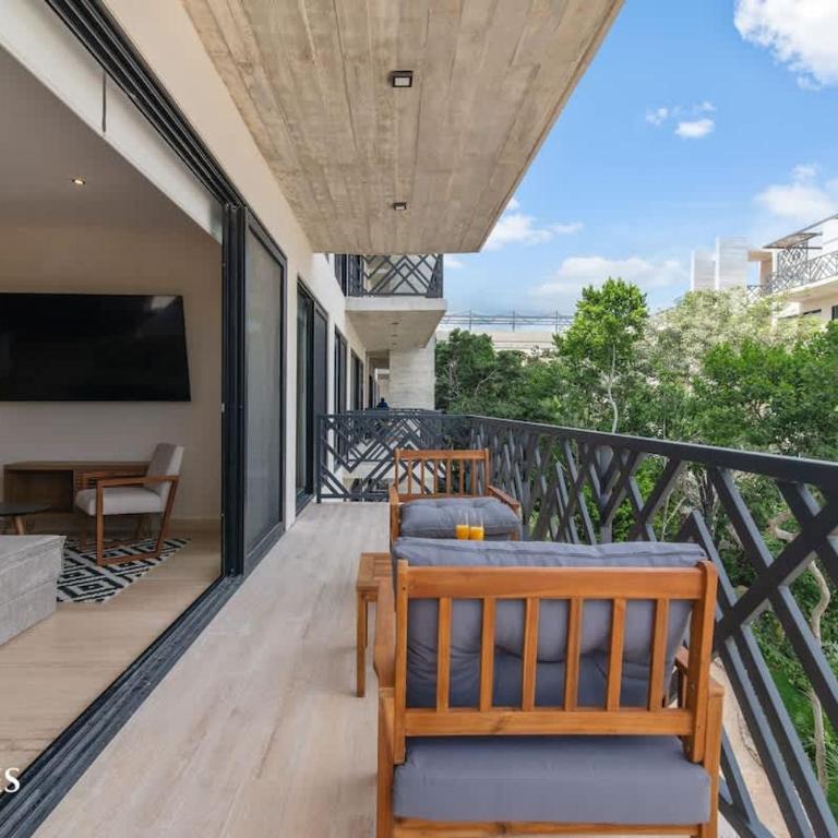 Loft Espacioso con Balcón | Cerca de Zona Hotelera - Apartamento - 5