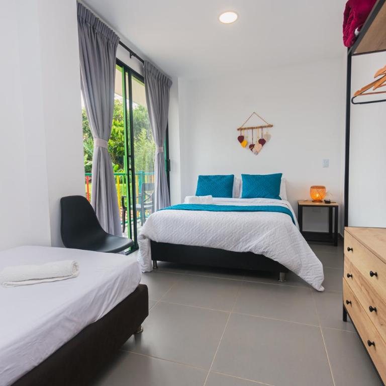 Guatapé Country House Hotel - Habitación Triple con balcón - 2