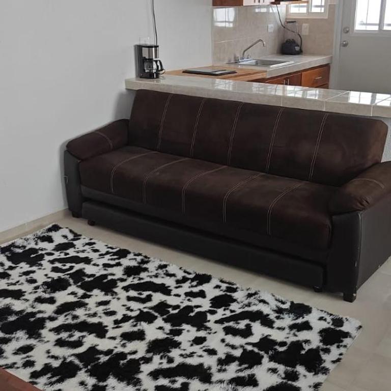 A comfortable place to be - Three-Bedroom Apartment - 2