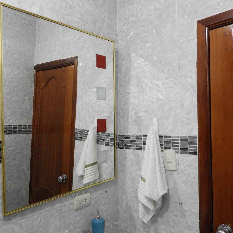 Depto familiar cerca a la Utpl y al centro - Apartamento de 1 dormitorio - 5