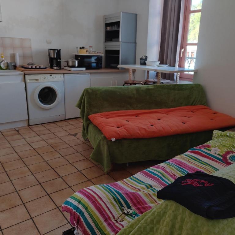 Studio centre bourg, proche tout commerce - Appartement 1 Chambre - 1