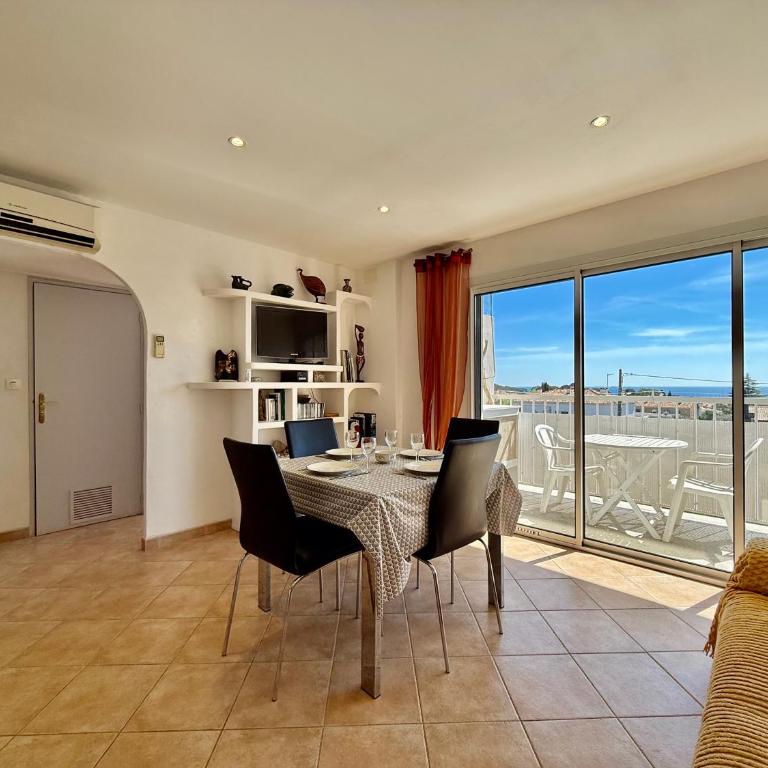 Style Exotique - Vue Mer Panoramique - Appartement 2 Chambres - 1