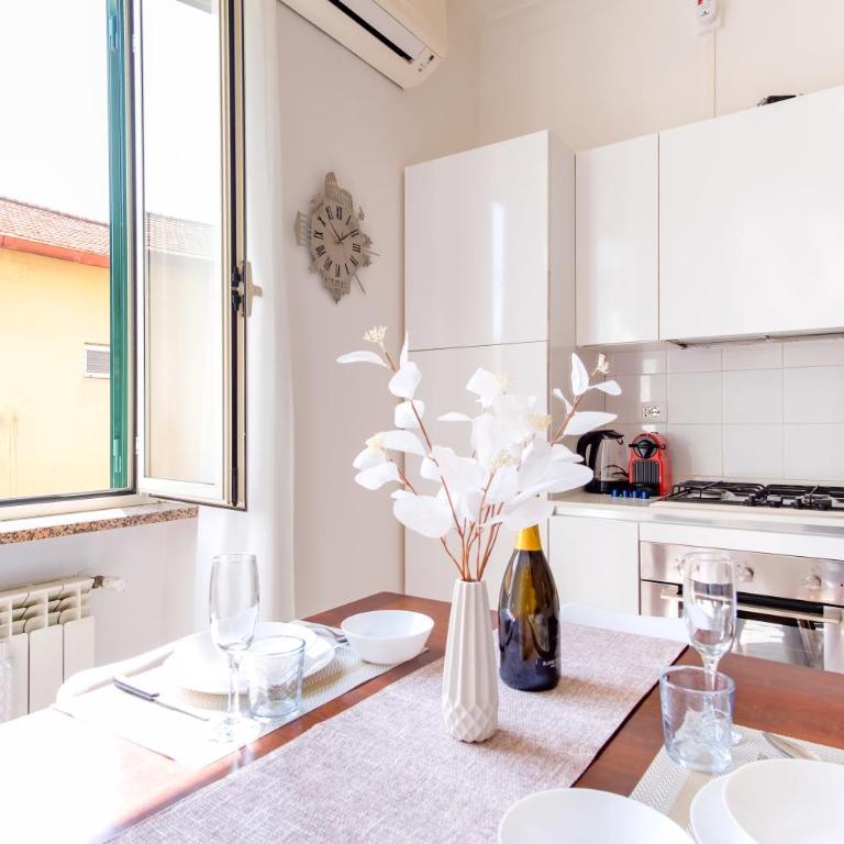 Elegantis Labicana Apartment - Few steps from the Colosseum - Appartamento con 2 Camere da Letto e Vista Città - 8
