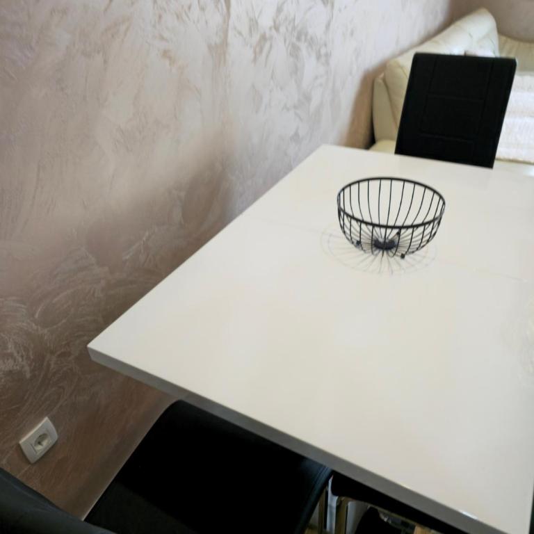 Central Point apartment - One-Bedroom Apartment - 4