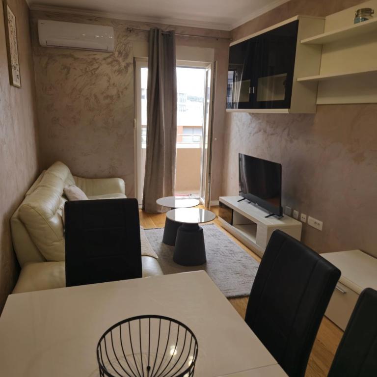 Central Point apartment - One-Bedroom Apartment - 12