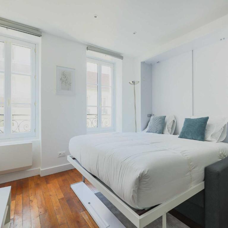Modern apartment -1BR-3P-Ternes - Two-Bedroom Apartment - 5