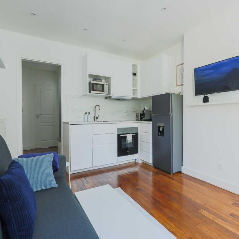 Modern apartment -1BR-3P-Ternes - Two-Bedroom Apartment - 10