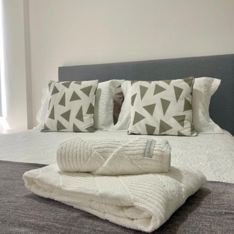 Elegante departamento en Equipetrol - Apartamento de 1 dormitorio - 17