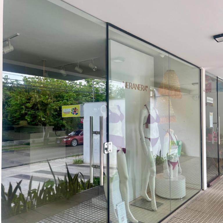 Elegante departamento en Equipetrol - Apartamento de 1 dormitorio - 32